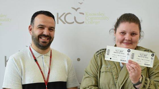 Picture of our student Kelsey with her winning Olly Murs tickets